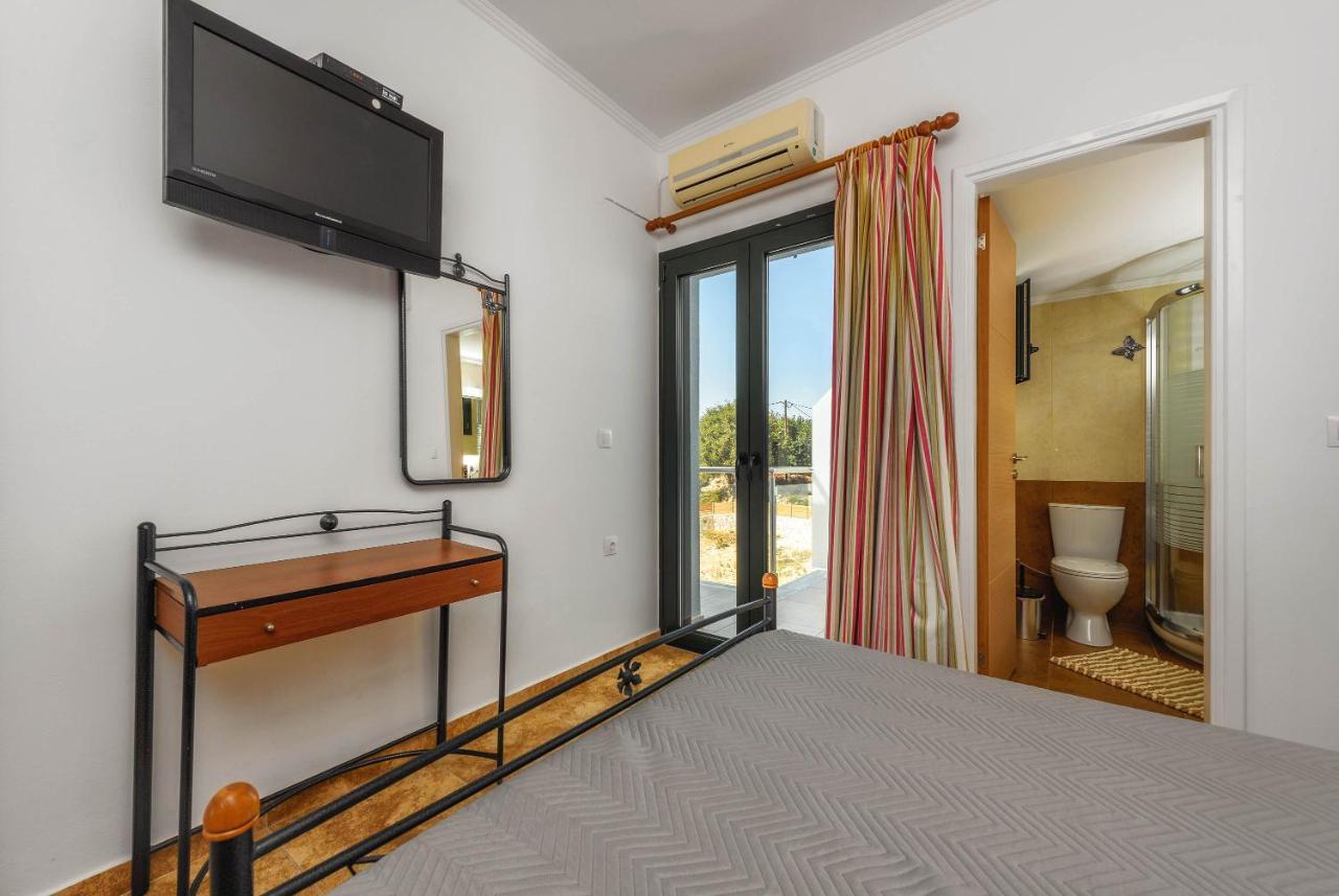 Alonaki Apartments Agios Leon Esterno foto