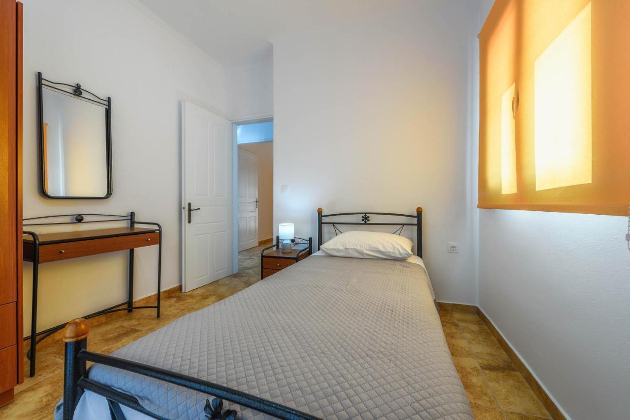 Alonaki Apartments Agios Leon Esterno foto