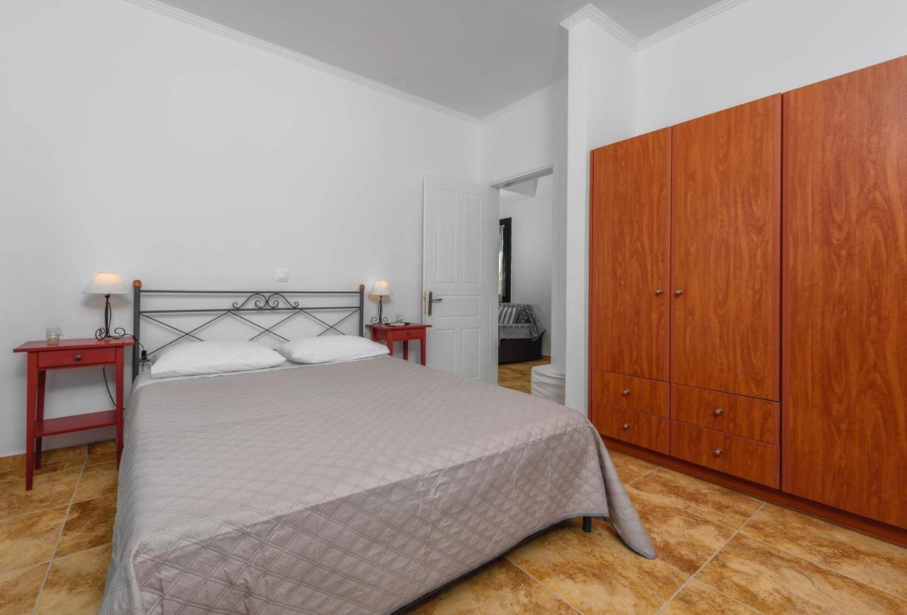 Alonaki Apartments Agios Leon Esterno foto