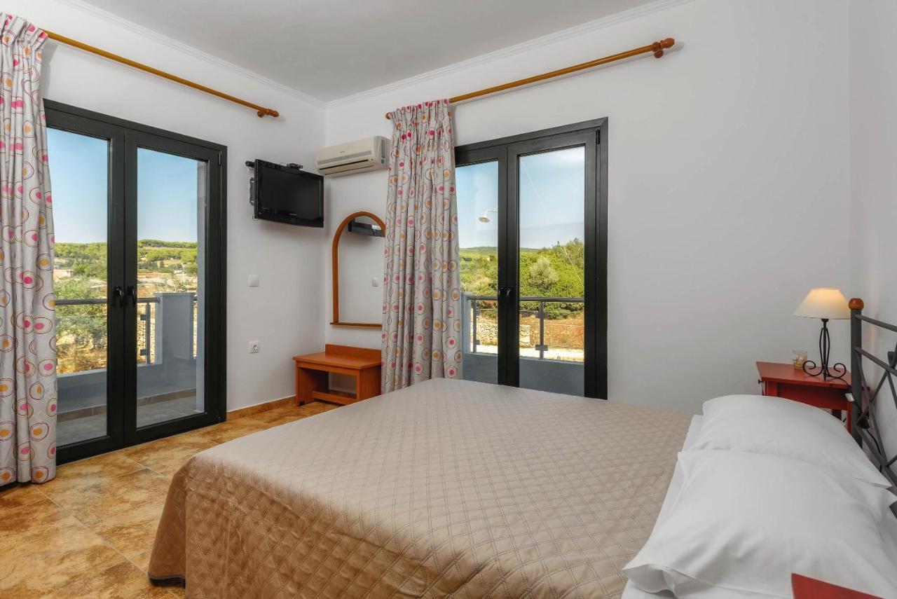 Alonaki Apartments Agios Leon Esterno foto